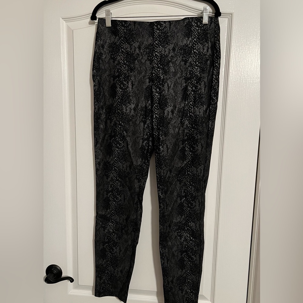 Women’s I.N.C. Snakeskin Print Leggings